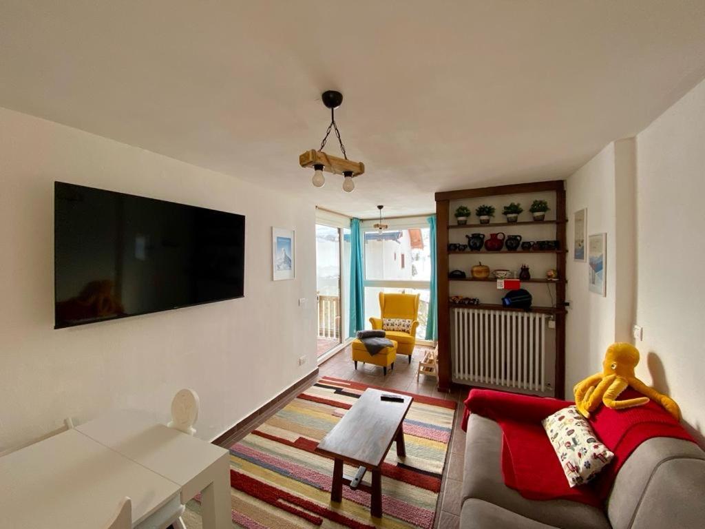 Cozy Apartment Near The Slopes Breuil-Cervinia Luaran gambar